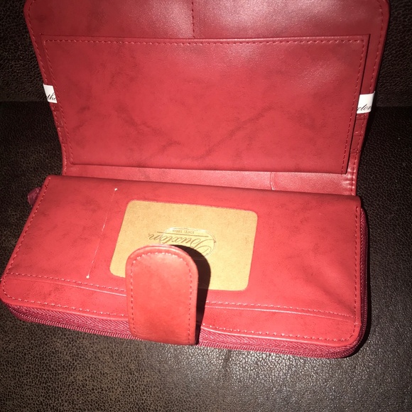 NWT Red Buxton leather ensemble clutch - Picture 4 of 6